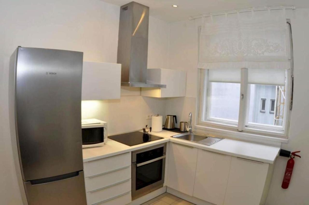 Apartmán Old centre - Rybárska brána Bratislava Esterno foto